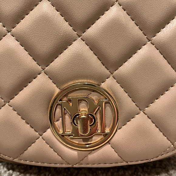 NWT 🔥 Badgley Mischka purse - Picture 4 of 6